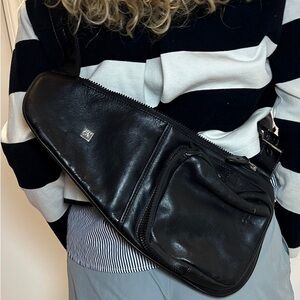 Katana - Paris - Black Crossbody Bag